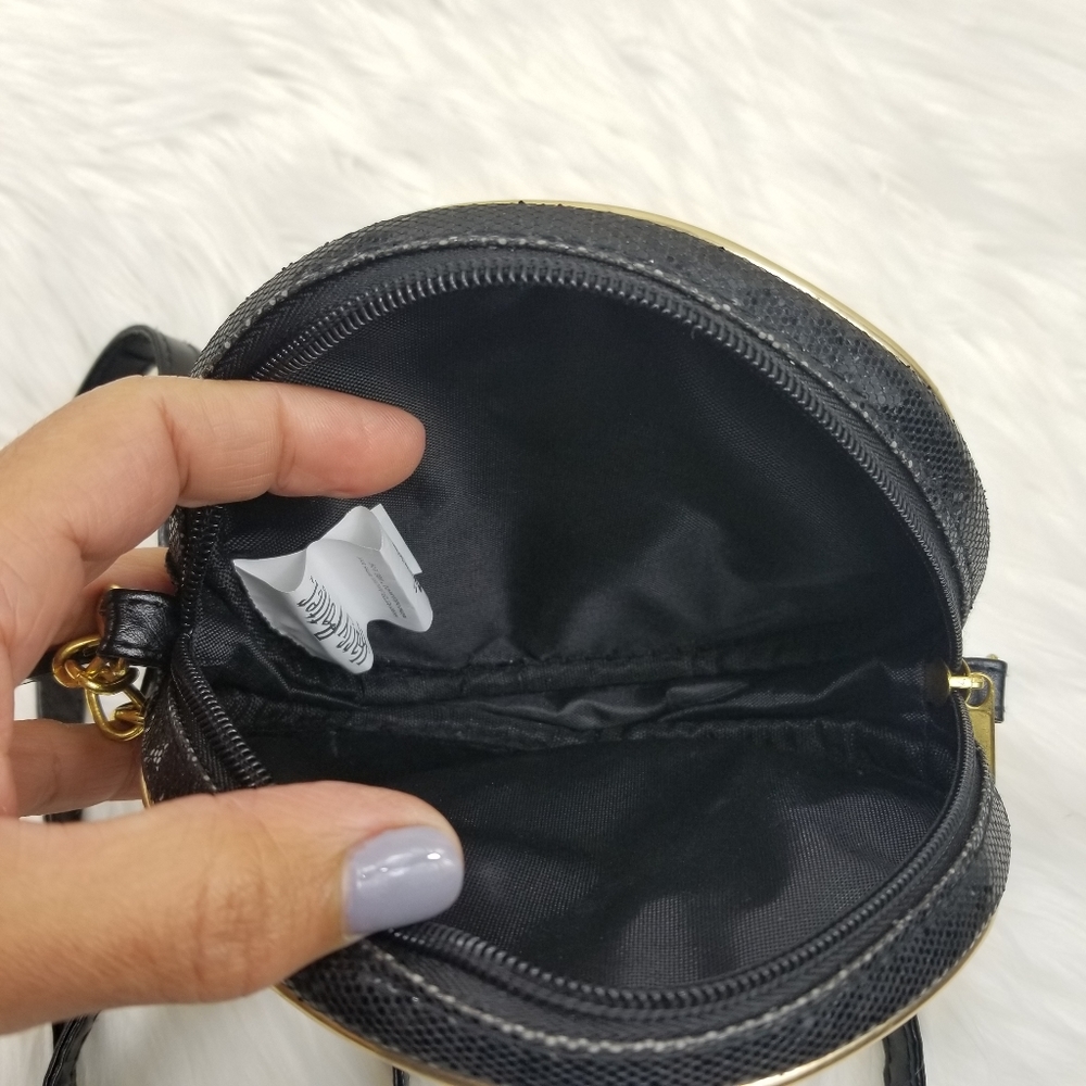 Harry Potter round crossbody purse 9 1/2 - Picture 5 of 8